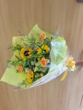 ヒマワリの花束｜「花倶楽部マーラリッシュ」　（青森県八戸市の花キューピット加盟店 花屋）のブログ
